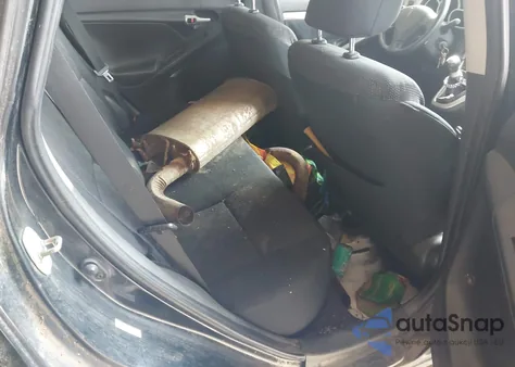 2009 Pontiac Vibe z USA, uszkodzony, nr VIN 5Y2SL67819Z462977